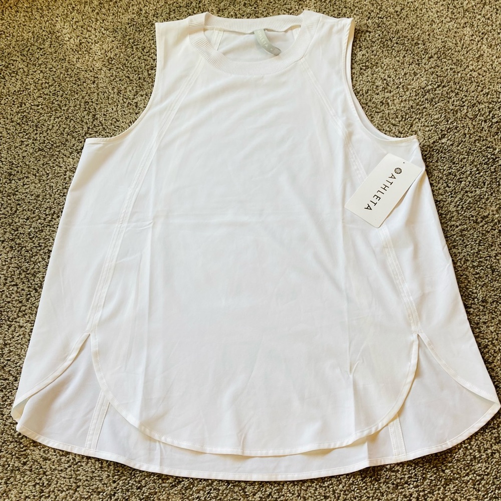 Athleta Zephyr Tank, white in size medium